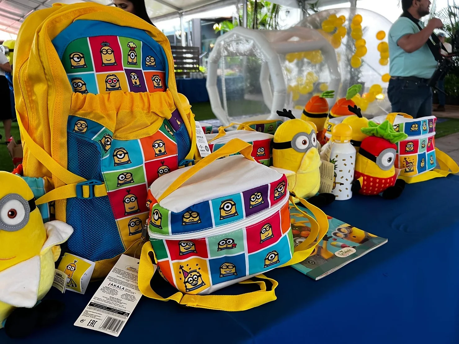 Market Mania, Los Minions invaden Supermercados La Colonia